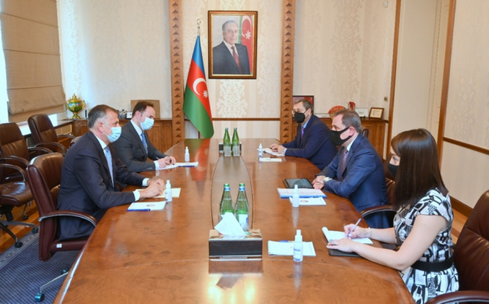   Titular de Exteriores azerbaiyano recibió al embajador georgiano  