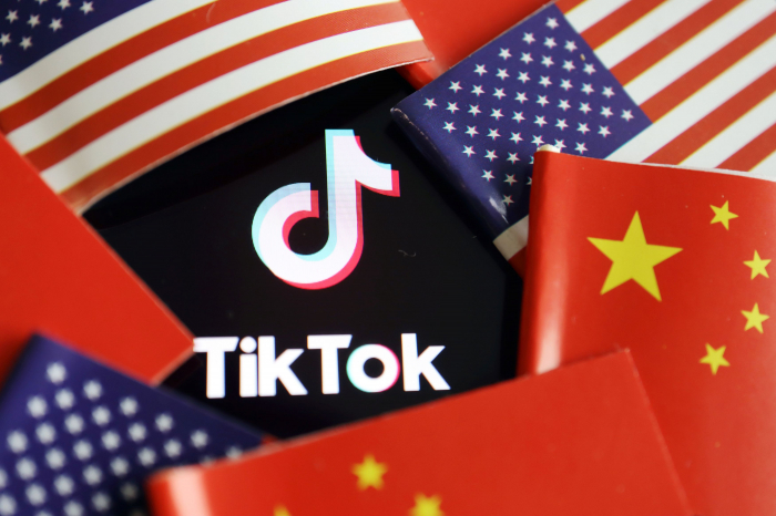 Trump to ban U.S. downloads of TikTok, WeChat starting from Sunday 