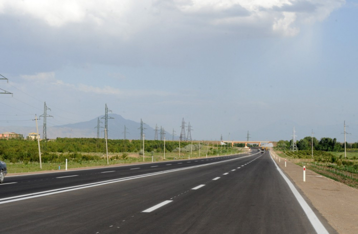 Naxçıvanda 1097 km-lik yol yenidən qurulub, 69 körpü tikilib