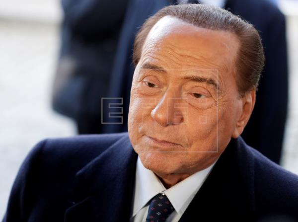 Berlusconi: "Lucho para vencer esta enfermedad infernal"