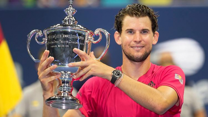   Thiem ringt Zverev unter Krämpfen nieder  