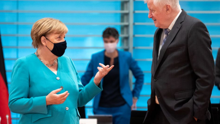   Merkel und Seehofer planen Aufnahme von 1500 Geflüchteten  
