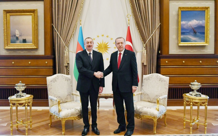   Ilham Aliyev telefoniert mit Erdogan   
