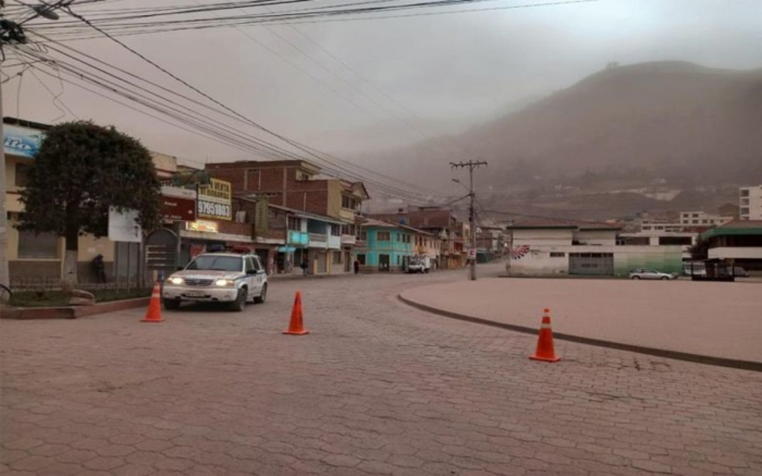 Ecuador emite alertas de emergencia con el motivo de la actividad del volcán Sangay