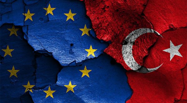 Turquía acusa a la UE de "parcialidad" 