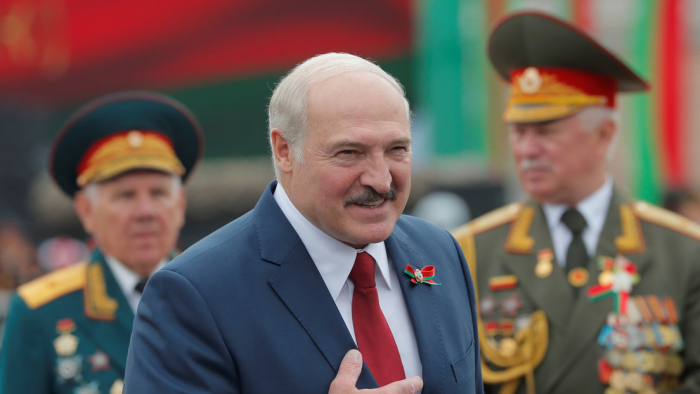 Lukashenko asume oficialmente el cargo de presidente de Bielorrusia