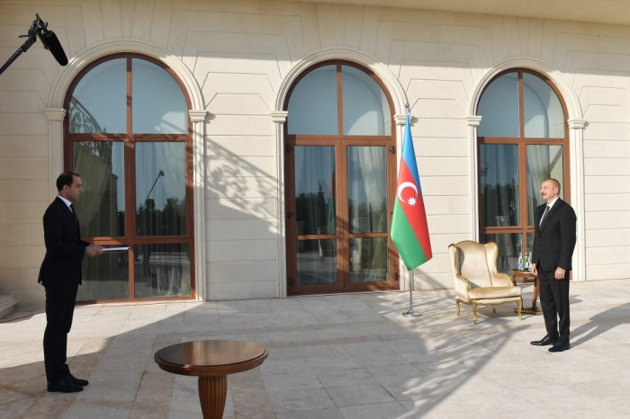  President Ilham Aliyev receives credentials of incoming Swedish ambassador 