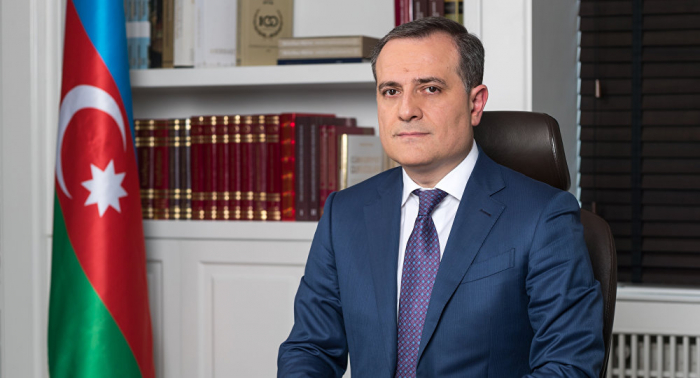   Jeyhun Bayramov expresa sus condolencias a Ucrania  
