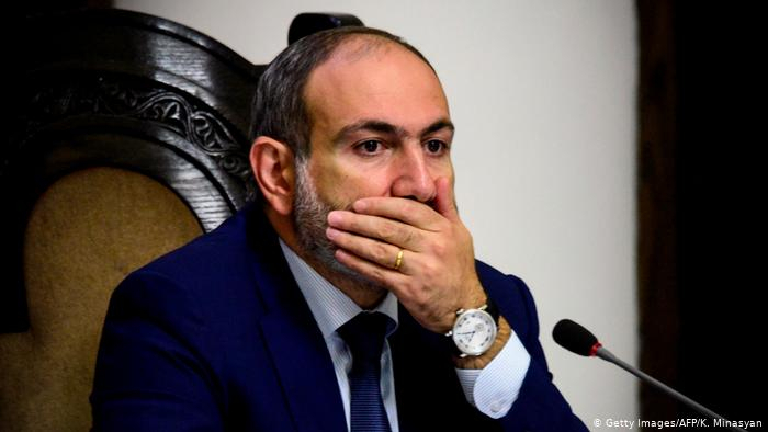   Pashinyan urges Armenians to flee Karabakh to Armenia  