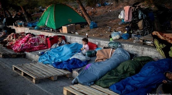 القبض على 5 متهمين بإحراق مخيم موريا للاجئين في اليونان