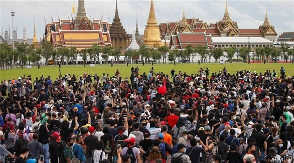 تايلاند: عشرات الآلاف يطالبون بإصلاح النظام الملكي