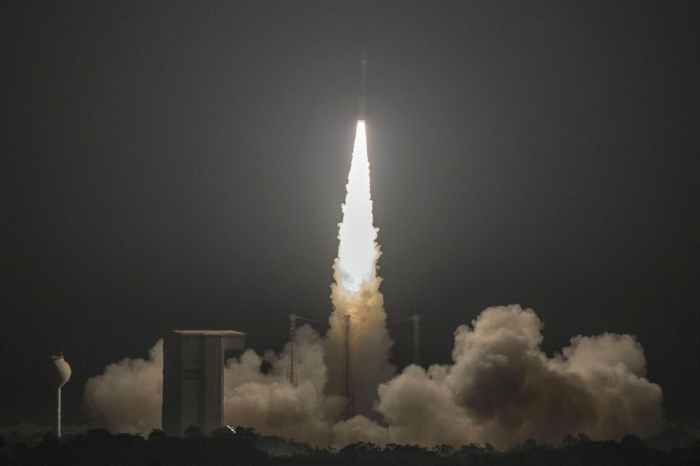  Espace: la fusée Vega a décollé mercredi de Kourou