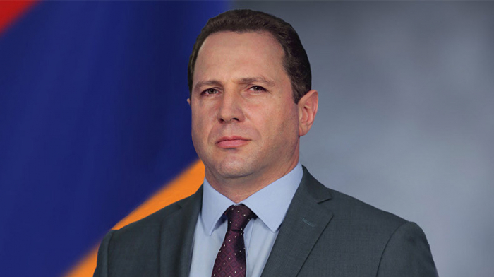  Armenian Defense Minister David Tonoyan left the country 