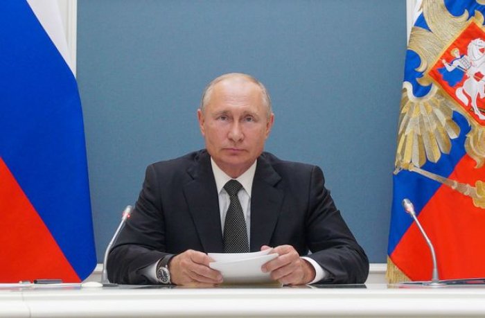  Putin llama a impedir una mayor escalada de tensiones en Nagorno Karabaj 