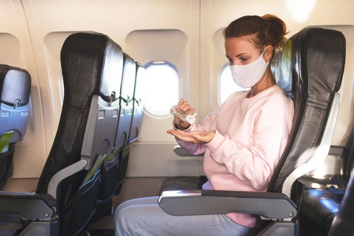Une amende de 1000 dollars pour refus de port du masque en avion au Canada