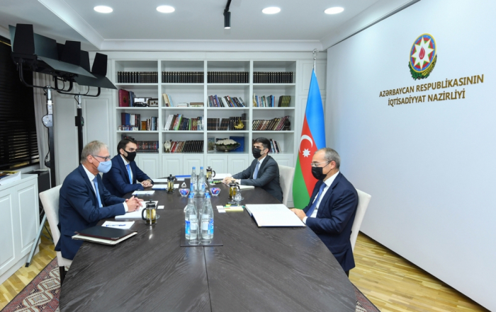   Ministro de Economía de Azerbaiyán y el embajador alemán discuten la cooperación bilateral  