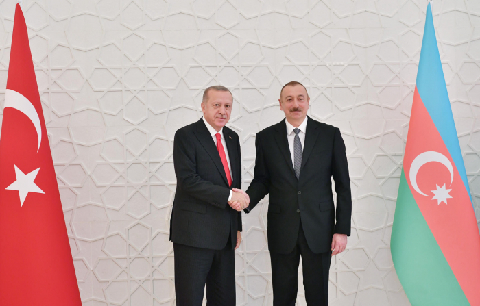  Le président Ilham Aliyev a remercié son homologue turc pour son soutien 