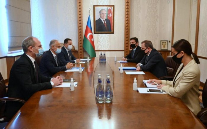  Azerbaijani FM met with UN Resident Coordinator  