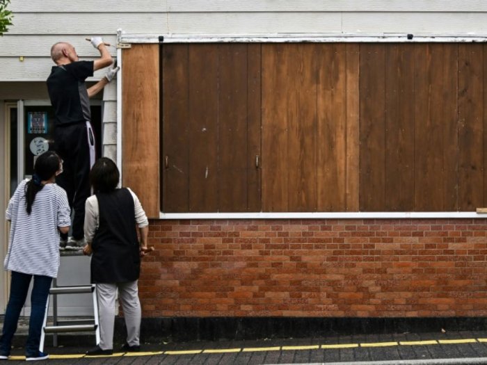 Japon: des vents violents et de fortes pluies accompagnent le cyclone Haishen