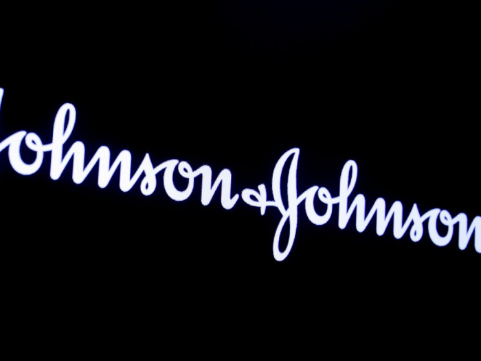 Johnson & Johnson lance la phase finale des essais de son vaccin contre le COVID-19
