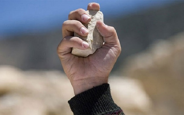  Bakı sakini tanışını daşla vurub öldürdü 