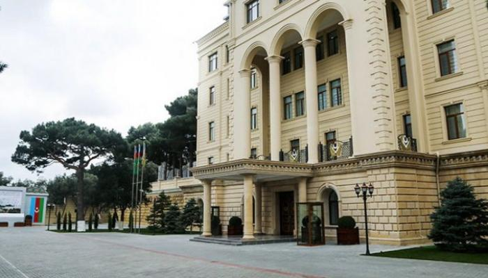     "Die vom armenischen Verteidigungsministerium verbreiteten Informationen sind völlig falsch"   - Verteidigungsministerium  