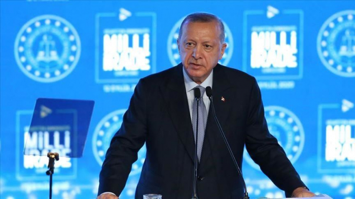   Erdogan conseille à Macron de ne pas s