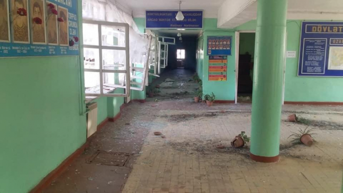   Armenien zerstört Schule in Gandscha -   FOTO    