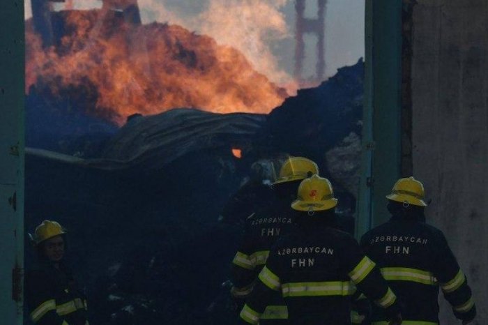  Los proyectiles disparados por Armenia provocan incendios 