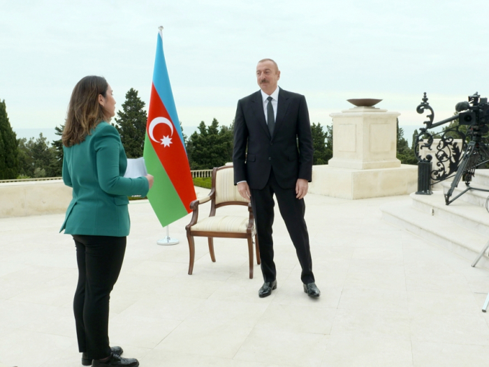   Präsident Ilham Aliyev gibt “Al Jazeera” ein Interview  