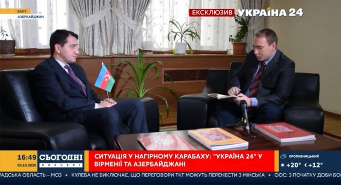   Hikmet Hajiyev concede una entrevista al canal Ucrania-24  