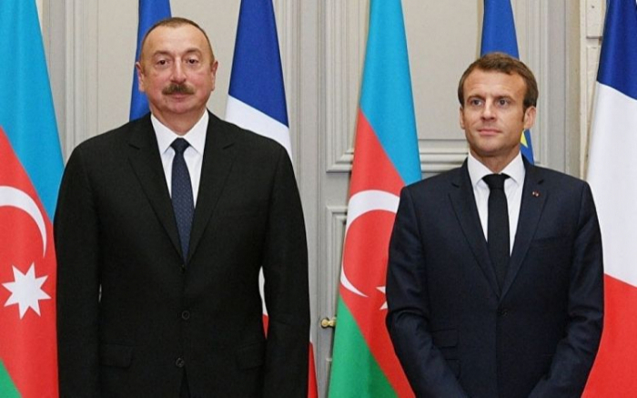  Ilham Aliyev reçoit un coup de fil du président français Emmanuel Macron 