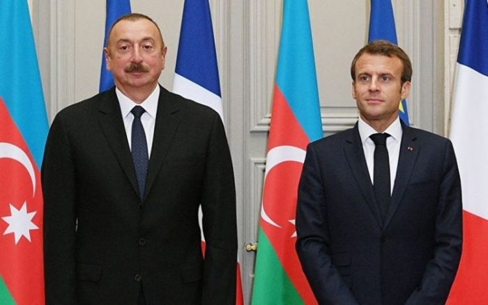   Macron llama a Ilham Aliyev por Karabaj  