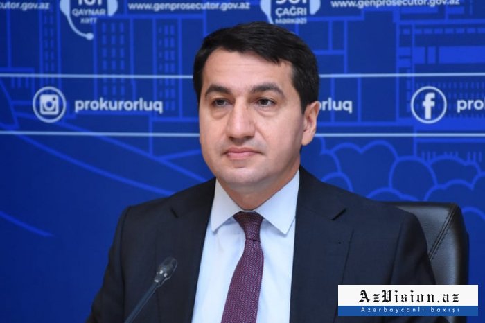     Hikmet Hajiyev:   "Los sistemas de misiles se transportan a Armenia bajo la apariencia de ayuda"  