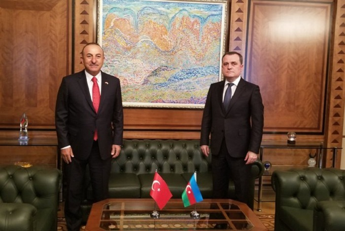   Azerbaijani, Turkish foreign ministers hold phone talk  