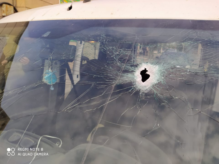  Car of Azerbaijani state television comes under Armenian fire, driver injured -  VIDEO  