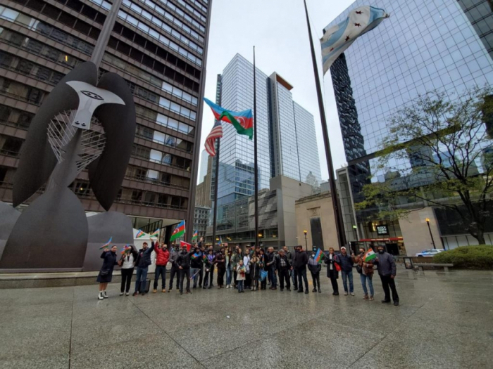   Le drapeau azerbaïdjanais hissé à Chicago  
