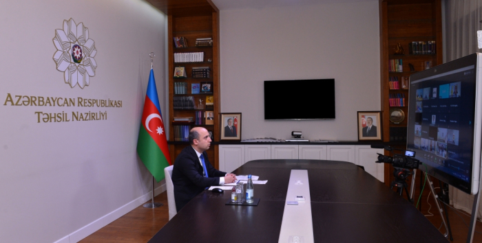 El Ministro de Educación habla sobre la agresión armenia contra Azerbaiyán
