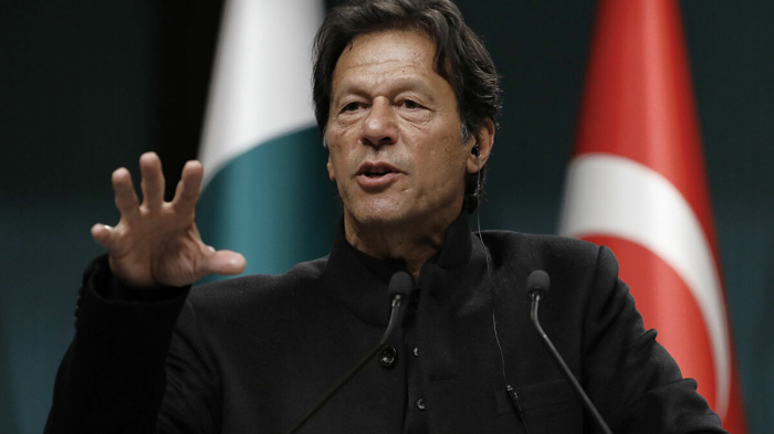   Pakistans Premier fordert Verbot islamophober Inhalte auf Facebook  