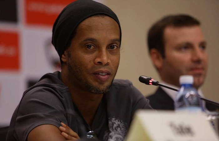   Ronaldinho exprime son soutien à l