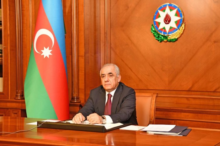 Ali Asadov llama a Fuat Oktay