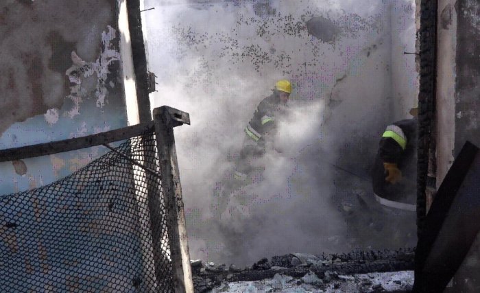   Los proyectiles disparados por Armenia provocan incendio en una escuela y una casa en Tartar  