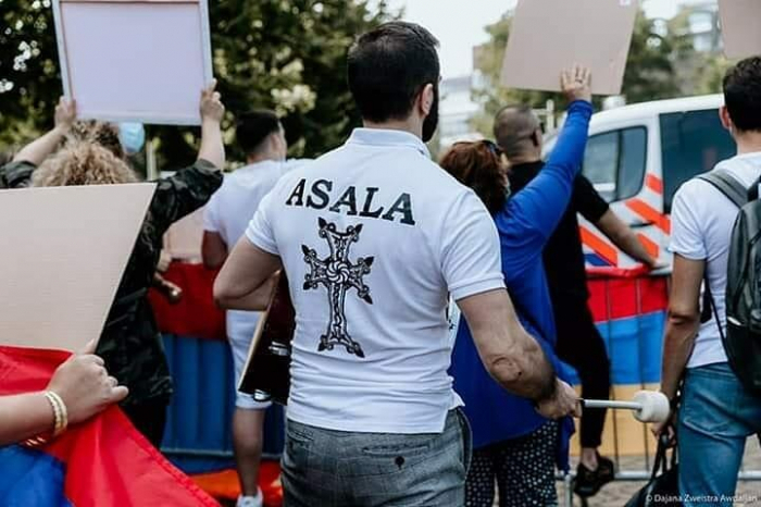  Armenians threaten the world with ASALA and Metsamor 