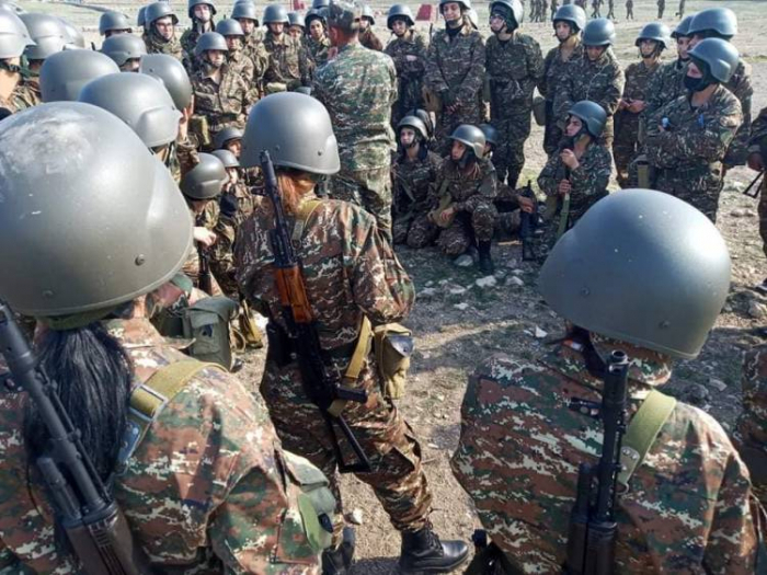   الجيش الأرمني يبدأ في تجنيد النساء للحرب  