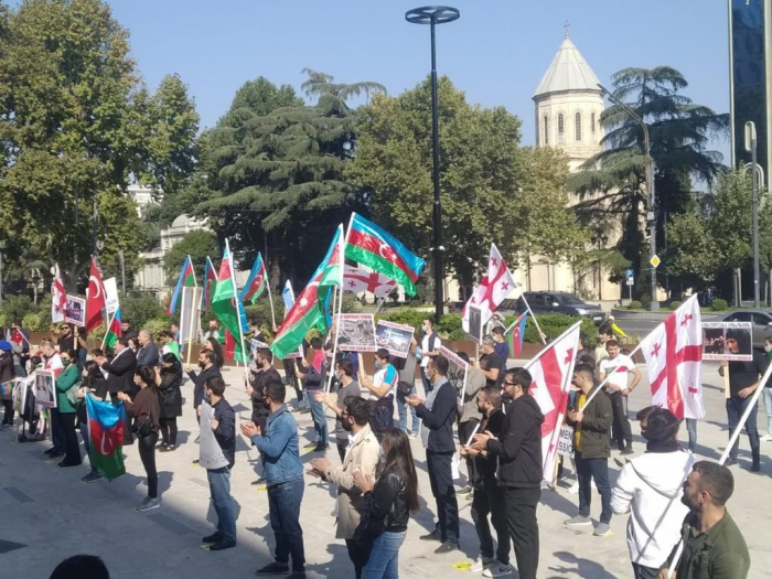 Gürcüstan azərbaycanlıları etiraz aksiyası keçirib