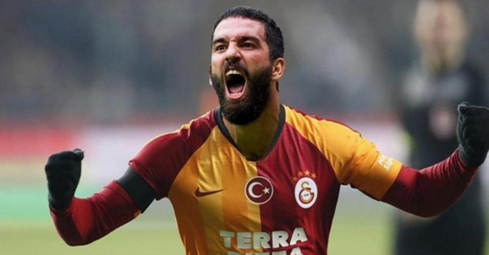 Arda Turan koronavirusa yoluxdu