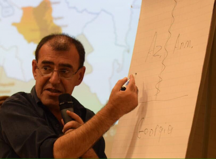  باشينيان يهدد الناشط الأرميني الذي خاطبه 