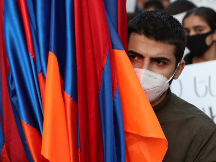   "Armenien wird seine Unabhängigkeit verlieren"-   Suren Sargisyan    