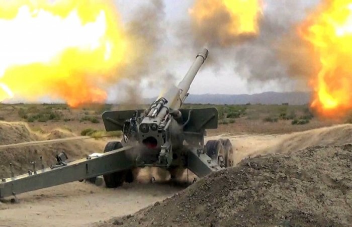     Las fuerzas armadas armenias someten a fuego a la ciudad de Tartar    