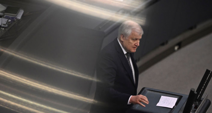 „Passt euch an oder geht!“ – Aktuelle Stunde im Bundestag zu islamistischem Terror mit harten Worten